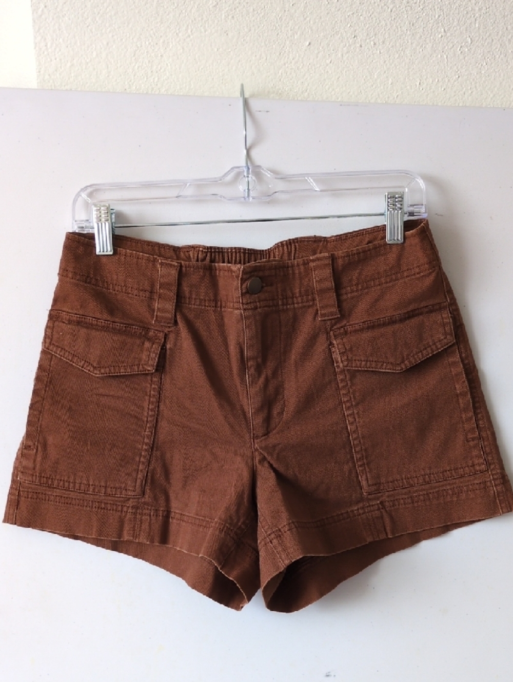 Old Navy Women's Twill Shorts - Picture 3 of 7